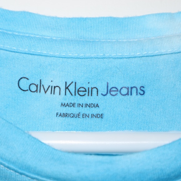 Calvin Klein T-Shirt ~ Blue Tie Dye - Picture 5 of 5